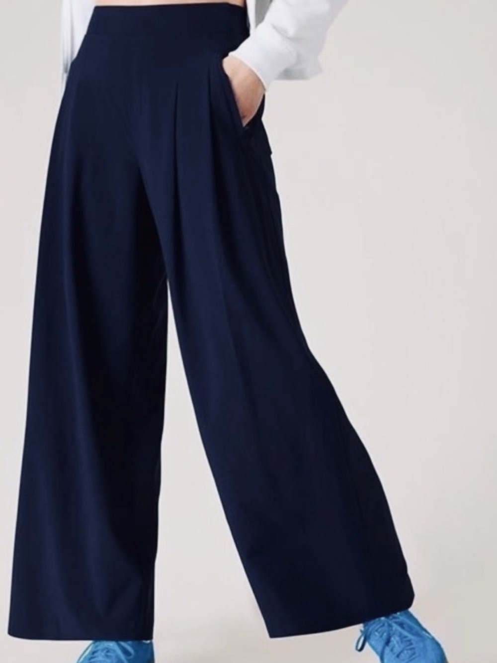 HTF Athleta Brooklyn Heights Navy High Rise Pleated Wide Leg Pants Size 10